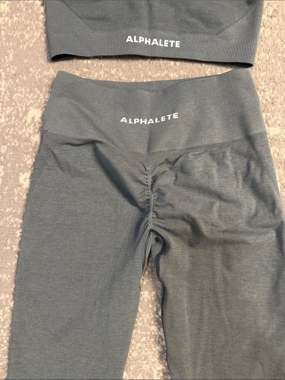 Alphalete Charcoal Gray High-Waist Leggings & Cross-Back Sports Bra Set - Picture 2 of 4